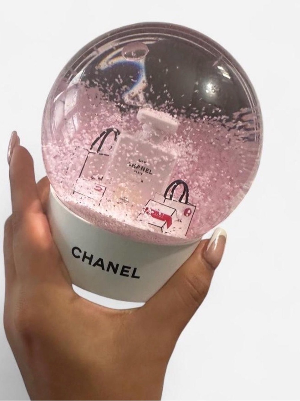 CHANEL Snow Globe Pink White Dome N5 Perfume Bottle Limited Edition 2016
w/box